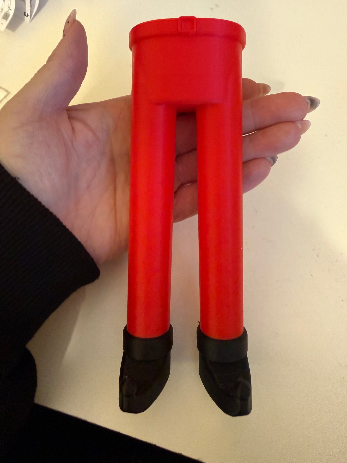 3D-Printed Standing Legs for Elf on the Shelf